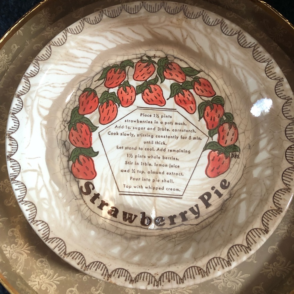 -  - Vintage strawberry pie ceramic dish
